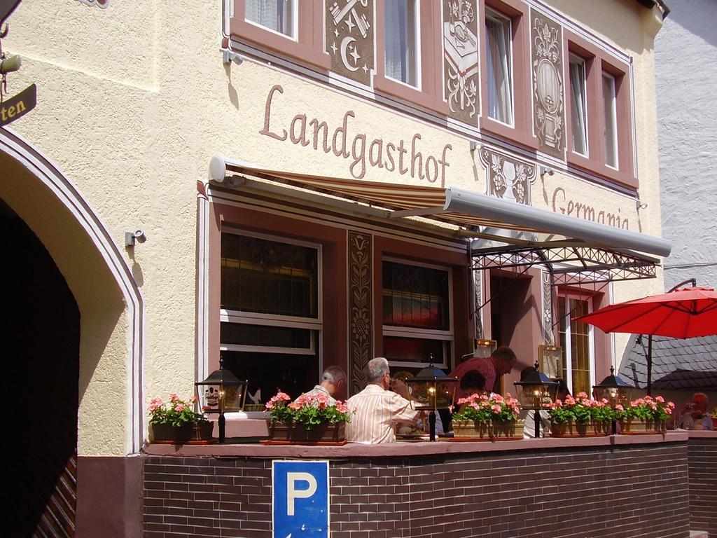 Landgasthof Germania Rüdesheim am Rhein Esterno foto